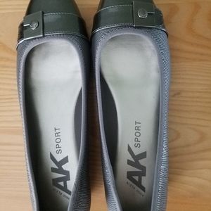 AK Sport ballet flat